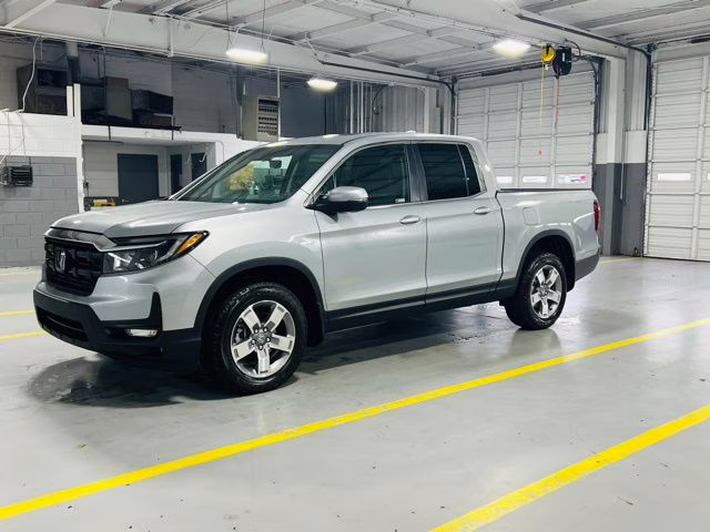2026 Solar Silver Metallic Honda Ridgeline RTL AWD Truck