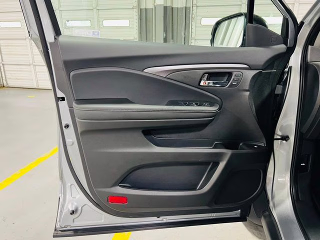 2026 Solar Silver Metallic Honda Ridgeline RTL AWD Truck