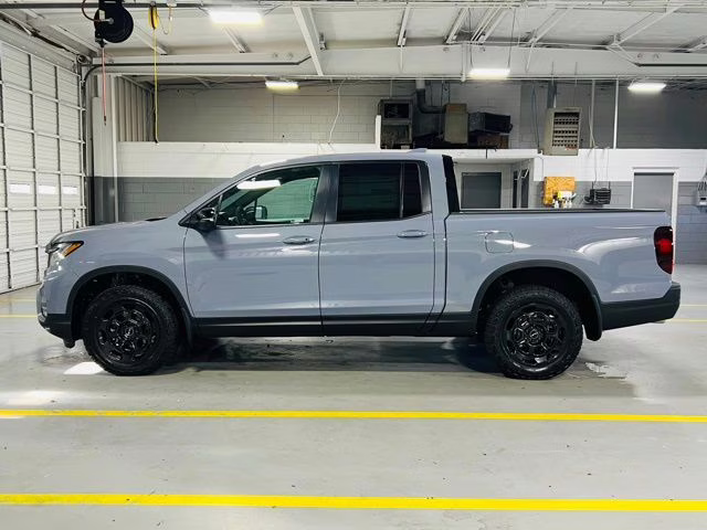 2026 Sonic Gray Pearl Honda Ridgeline TrailSport+ AWD Truck