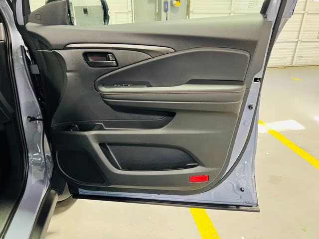 2026 Sonic Gray Pearl Honda Ridgeline TrailSport+ AWD Truck