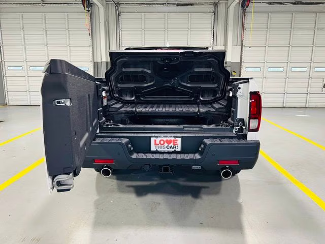 2026 Platinum White Pearl Honda Ridgeline Black Edition AWD Truck