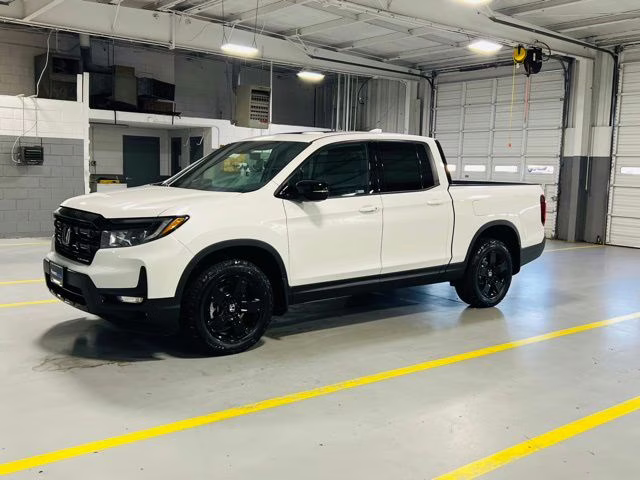 2026 Platinum White Pearl Honda Ridgeline Black Edition AWD Truck