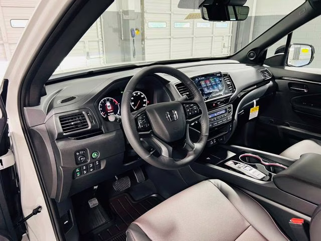 2026 Platinum White Pearl Honda Ridgeline Black Edition AWD Truck