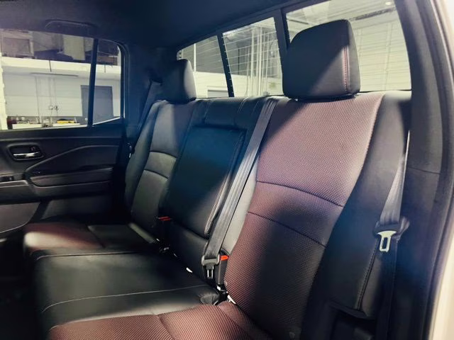 2026 Platinum White Pearl Honda Ridgeline Black Edition AWD Truck