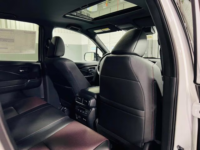 2026 Platinum White Pearl Honda Ridgeline Black Edition AWD Truck