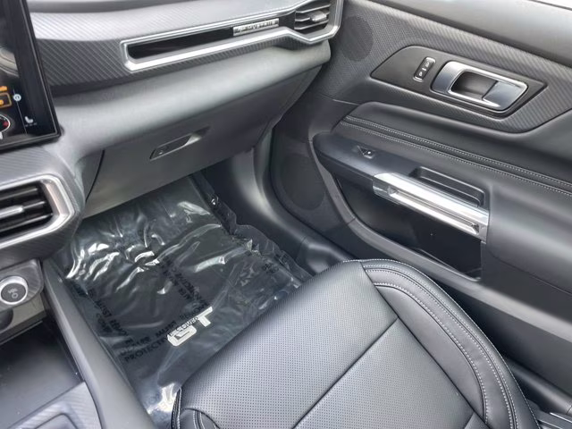 2026 Oxford White Ford Mustang GT Premium RWD Coupe