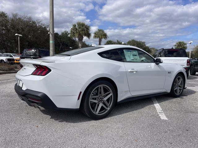 2026 Oxford White Ford Mustang GT Premium RWD Coupe
