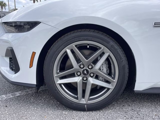 2026 Oxford White Ford Mustang GT Premium RWD Coupe