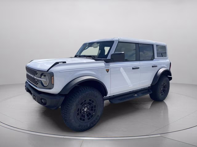 2026 Oxford White Ford Bronco Badlands 4X4 Convertible