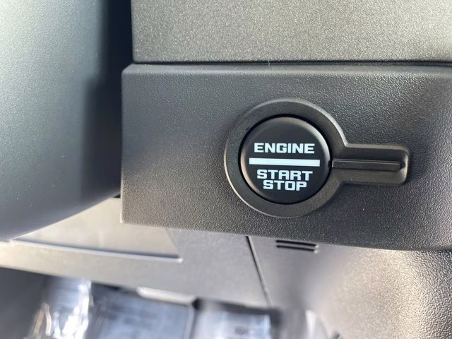 2026 Oxford White Ford Bronco Badlands 4X4 Convertible