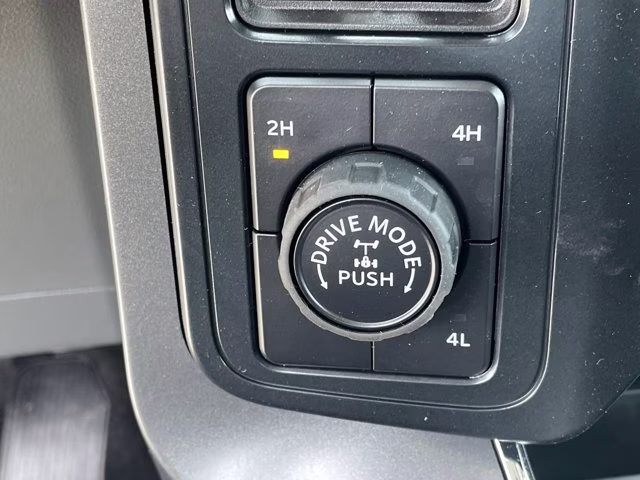 2026 Avalanche Ford F-150 XLT 4X4 Truck