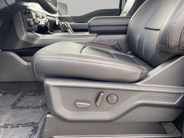 2026 Agate Black Metallic Ford F-150 LARIAT 4X4 Truck