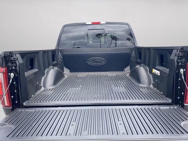 2026 Agate Black Metallic Ford F-150 LARIAT 4X4 Truck