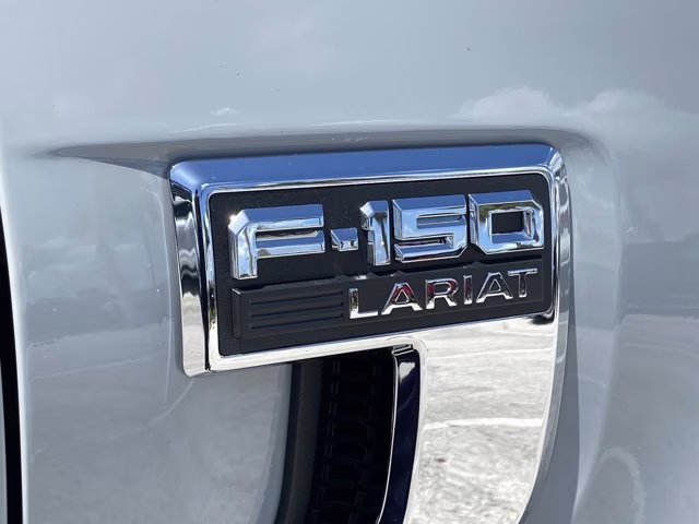 2026 Avalanche Ford F-150 LARIAT 4X4 Truck