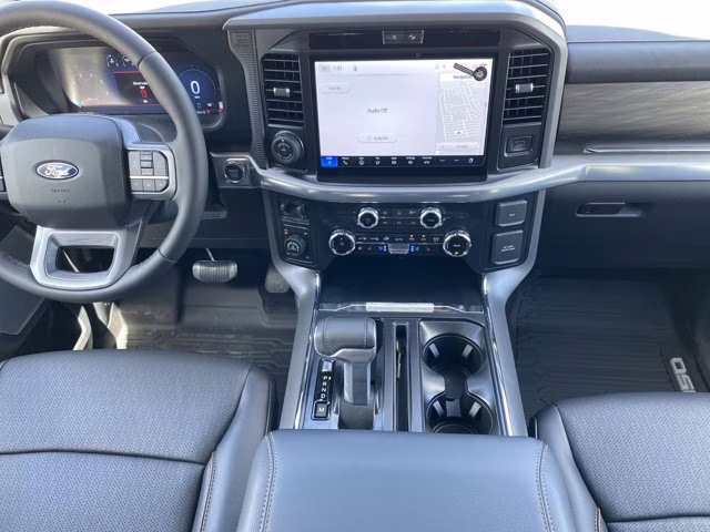 2026 Avalanche Ford F-150 LARIAT 4X4 Truck