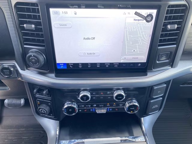 2026 Avalanche Ford F-150 LARIAT 4X4 Truck