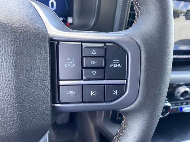 2026 Avalanche Ford F-150 LARIAT 4X4 Truck