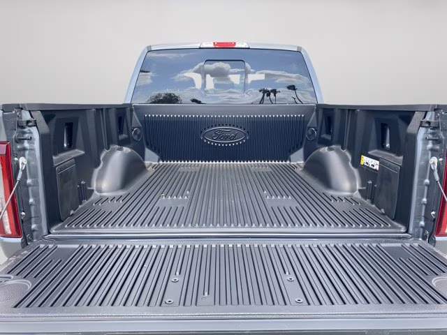 2026 Carbonized Gray Metallic Ford F-150 LARIAT 4X4 Truck