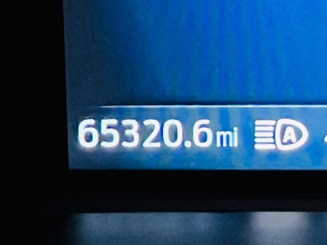 2023 Silver Metallic Ford Escape Hybrid Active FWD SUV