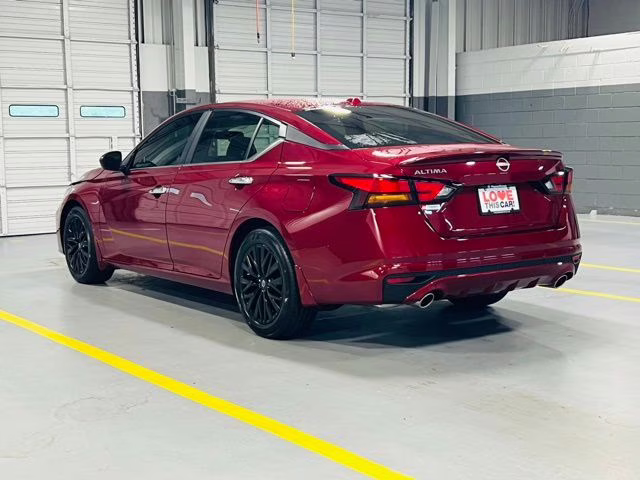 2025 Scarlet Ember Nissan Altima 2.5 SV FWD Sedan