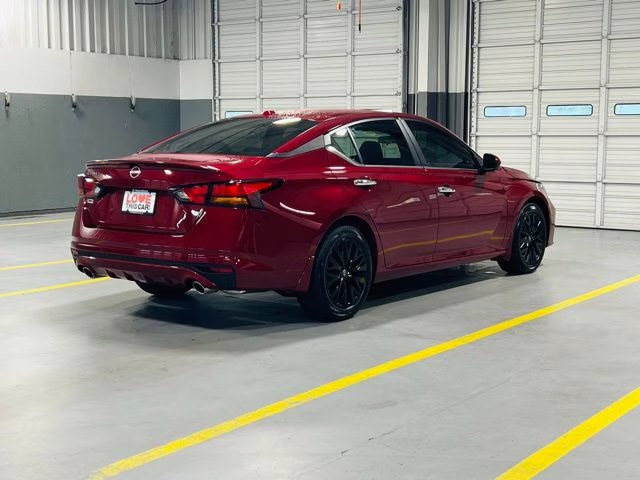 2025 Scarlet Ember Nissan Altima 2.5 SV FWD Sedan