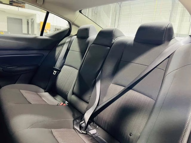 2025 Pearl White Tricoat Nissan Altima 2.5 SV FWD Sedan