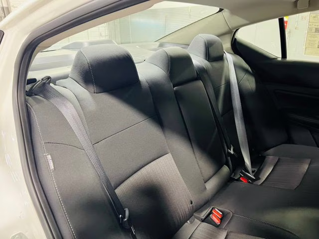 2025 Pearl White Tricoat Nissan Altima 2.5 SV FWD Sedan