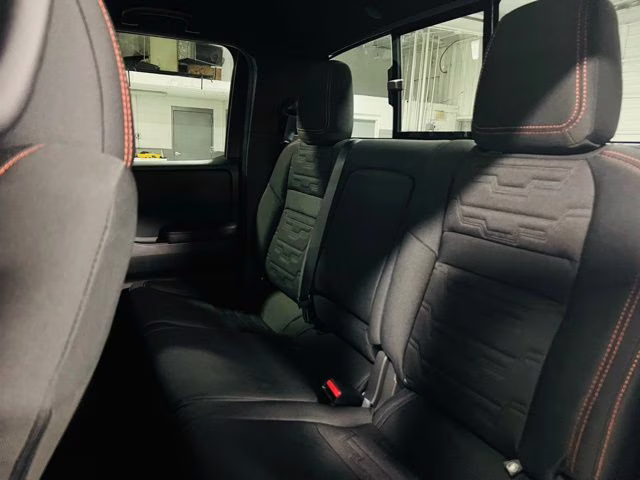 2025 Boulder Gray Pearl Nissan Frontier PRO-4X 4X4 Truck