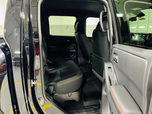 2025 Super Black Nissan Frontier PRO-4X 4X4 Truck
