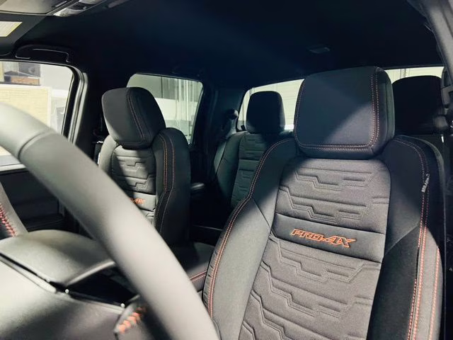 2025 Super Black Nissan Frontier PRO-4X 4X4 Truck