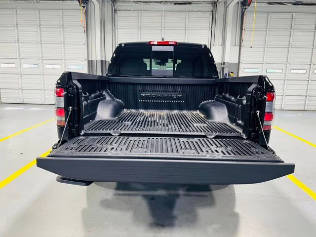 2025 Super Black Nissan Frontier PRO-4X 4X4 Truck