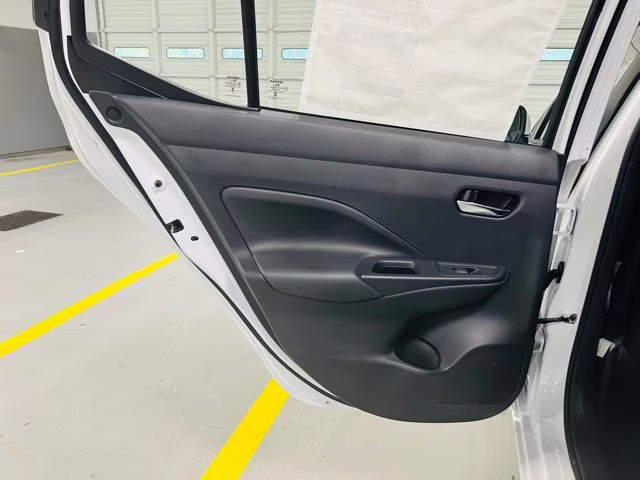 2025 Aspen White Tricoat Nissan Versa 1.6 SV FWD Sedan