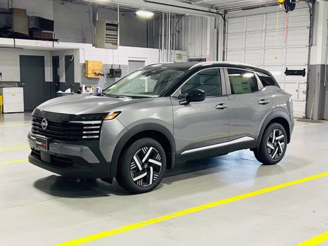 2026 Gun Metallic/Super Black Nissan Kicks SV FWD SUV