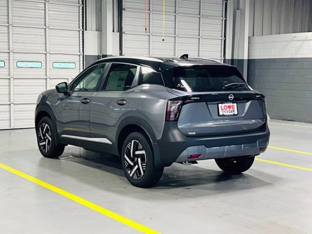 2026 Gun Metallic/Super Black Nissan Kicks SV FWD SUV