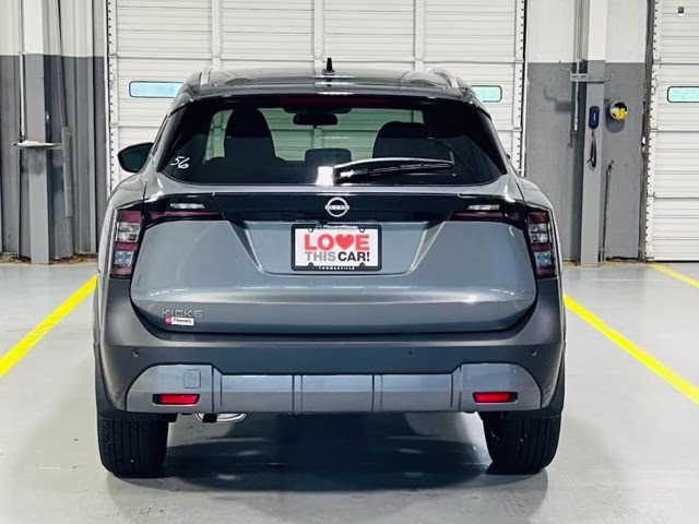 2026 Gun Metallic/Super Black Nissan Kicks SV FWD SUV