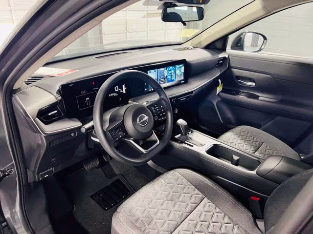 2026 Gun Metallic/Super Black Nissan Kicks SV FWD SUV