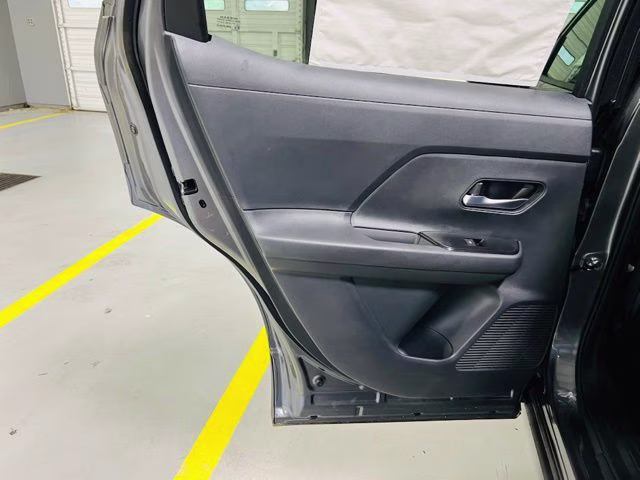 2026 Gun Metallic/Super Black Nissan Kicks SV FWD SUV