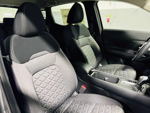 2026 Gun Metallic/Super Black Nissan Kicks SV FWD SUV