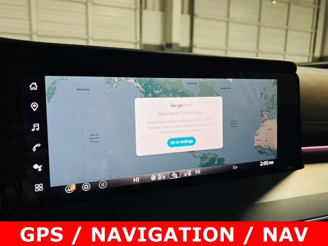 2026 Everest White Pearl/Black Nissan Murano Platinum AWD SUV