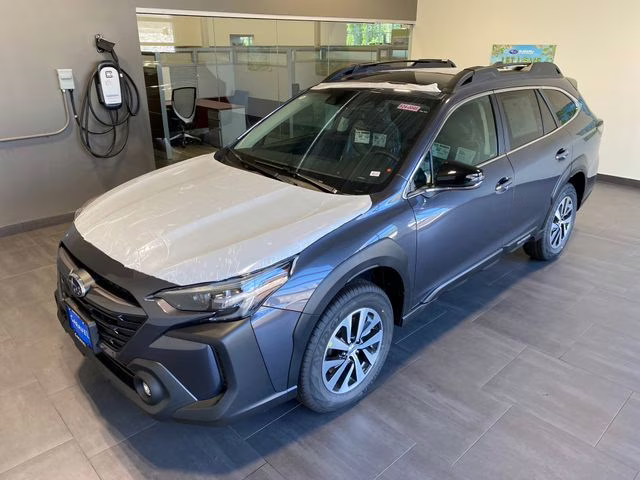 2025 Magnetite Gray Metallic Subaru Outback Premium AWD SUV