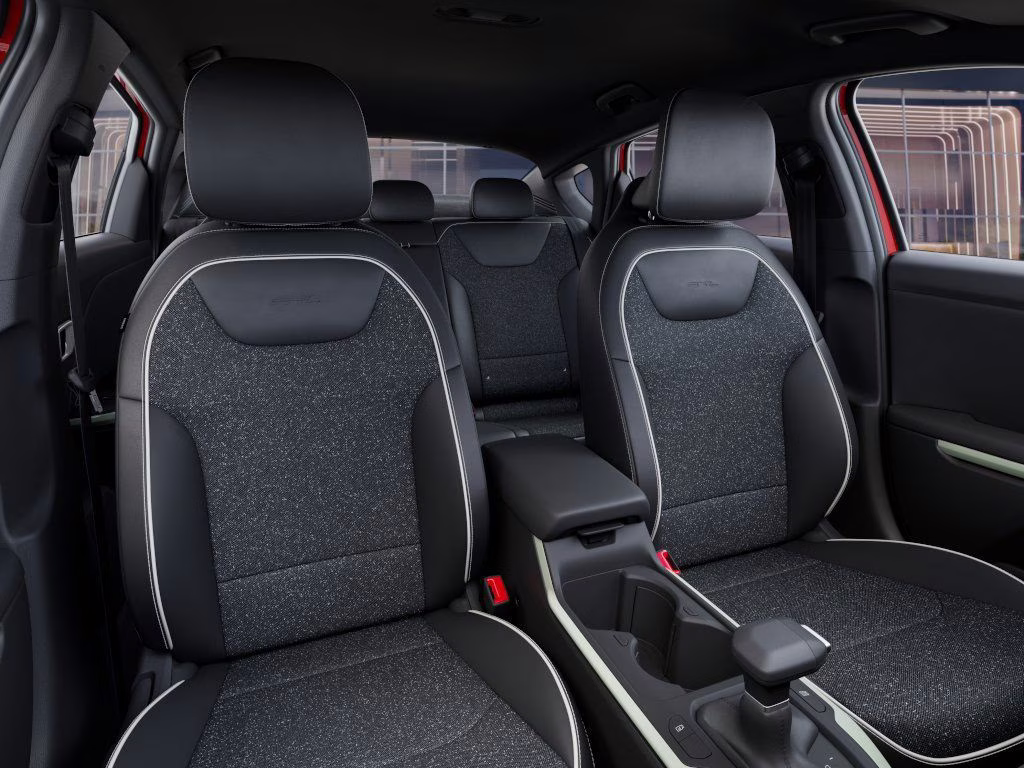 2025 Currant Red Kia K4 GT-Line FWD Sedan