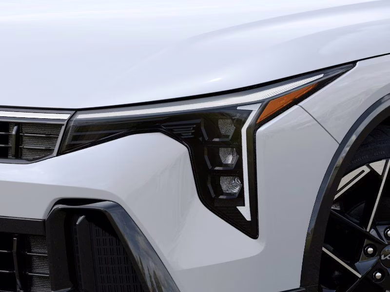 2025 Snow White Pearl Kia K4 GT-Line FWD Sedan