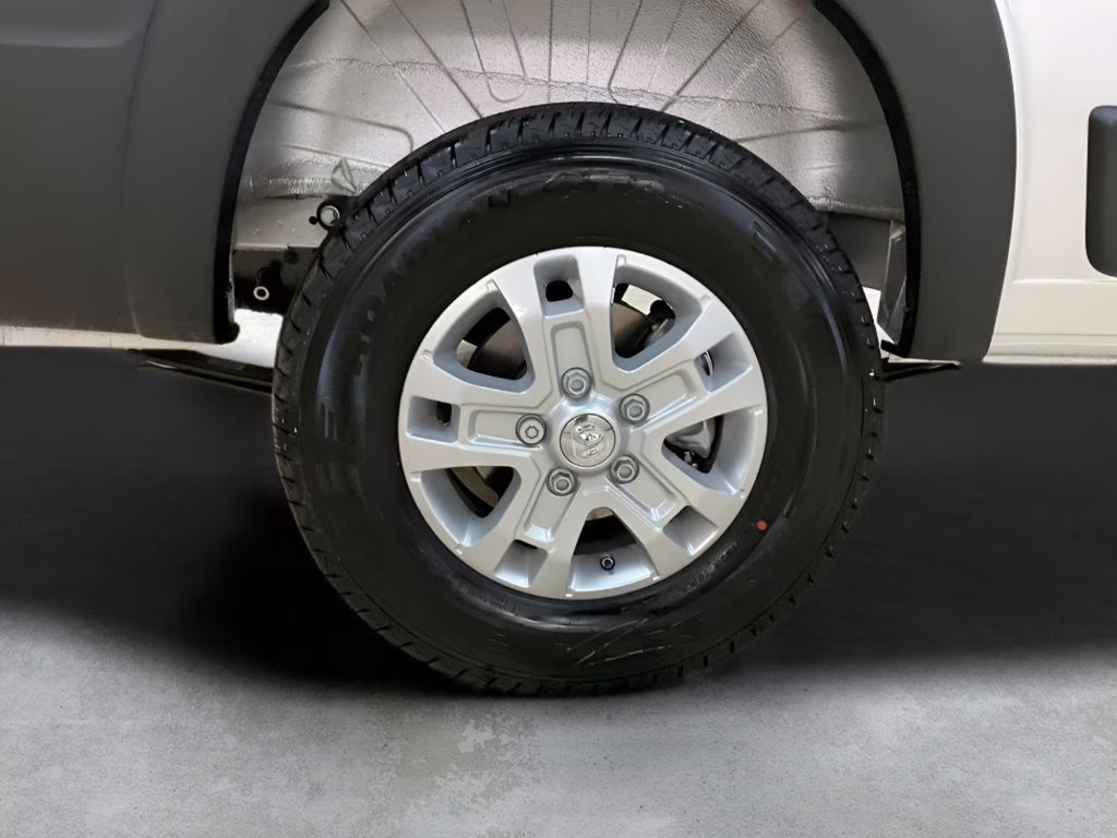 2025 Bright Silver Clearcoat Metallic Ram ProMaster 1500 High Roof FWD Van