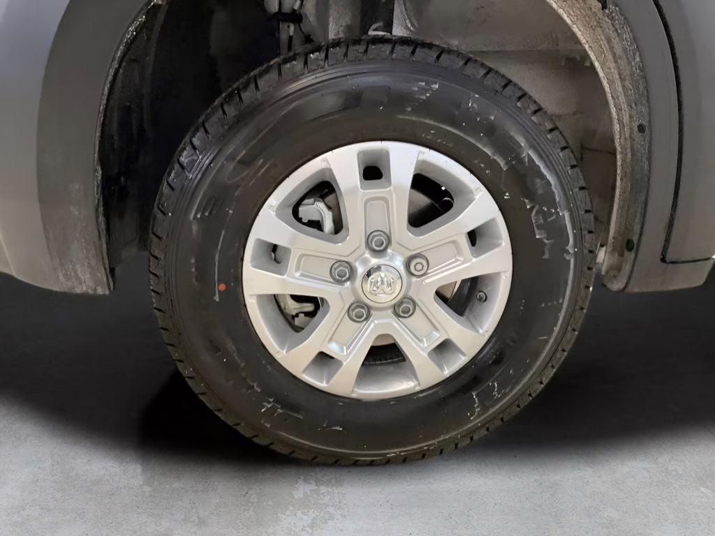 2025 Bright Silver Clearcoat Metallic Ram ProMaster 1500 High Roof FWD Van