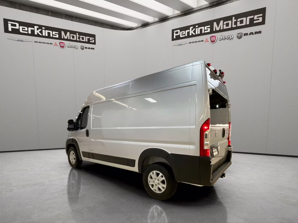 2025 Bright Silver Clearcoat Metallic Ram ProMaster 1500 High Roof FWD Van