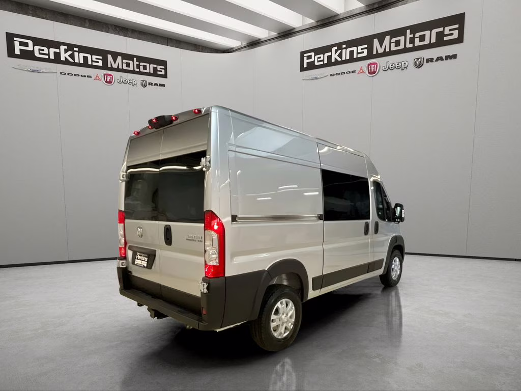 2025 Bright Silver Clearcoat Metallic Ram ProMaster 1500 High Roof FWD Van
