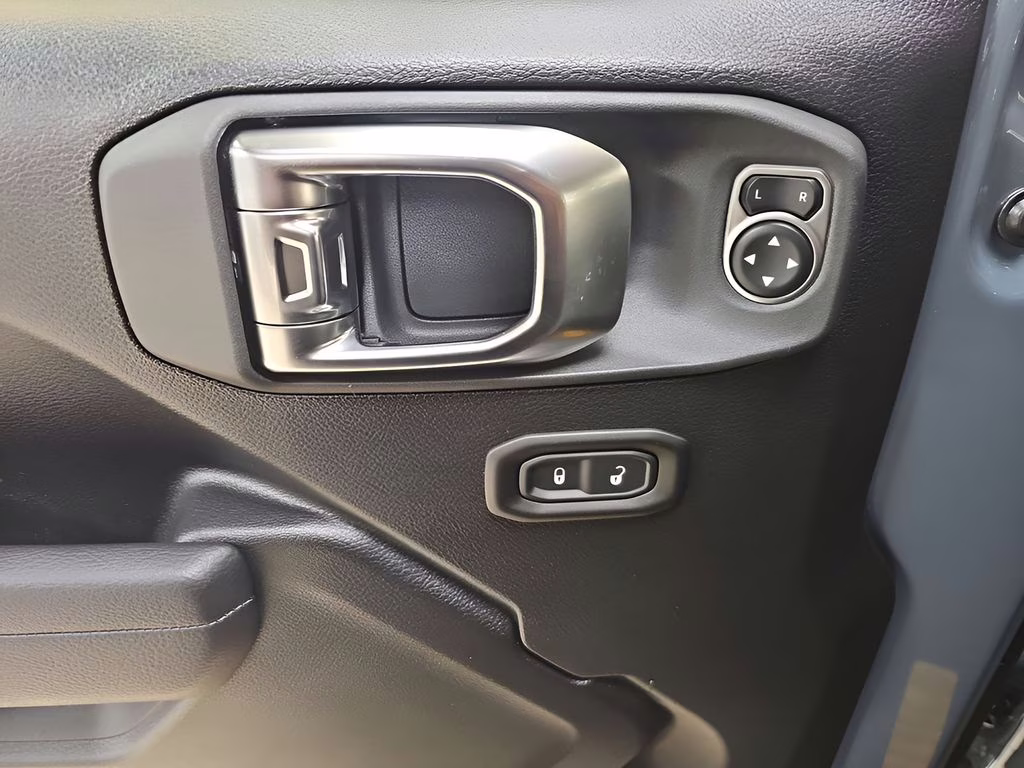 2026 Anvil Clear Coat Jeep Wrangler Willys 4X4 SUV