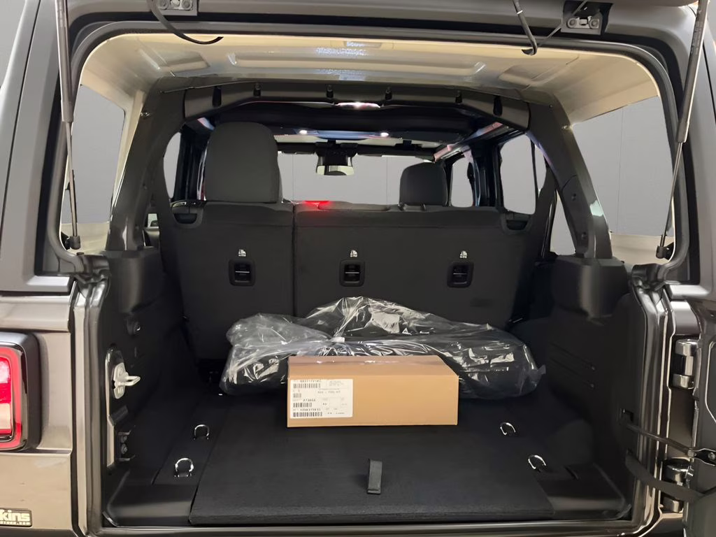 2026 Granite Crystal Metallic Clearcoat Jeep Wrangler Willys 4X4 SUV