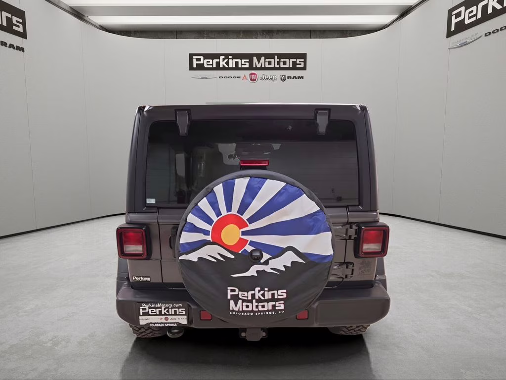 2026 Granite Crystal Metallic Clearcoat Jeep Wrangler Willys 4X4 SUV