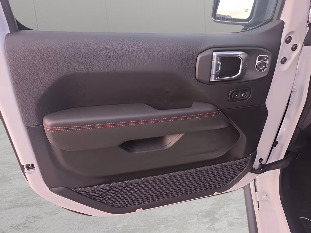 2026 Bright White Clearcoat Jeep Wrangler Rubicon 4X4 SUV